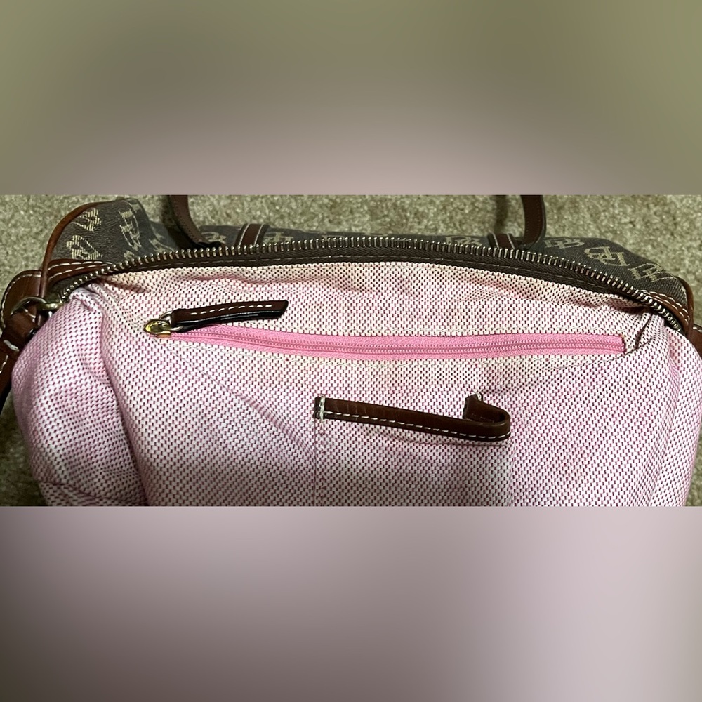 Dooney & Bourke Brown Monogram barrel Bag - Picture 10 of 13